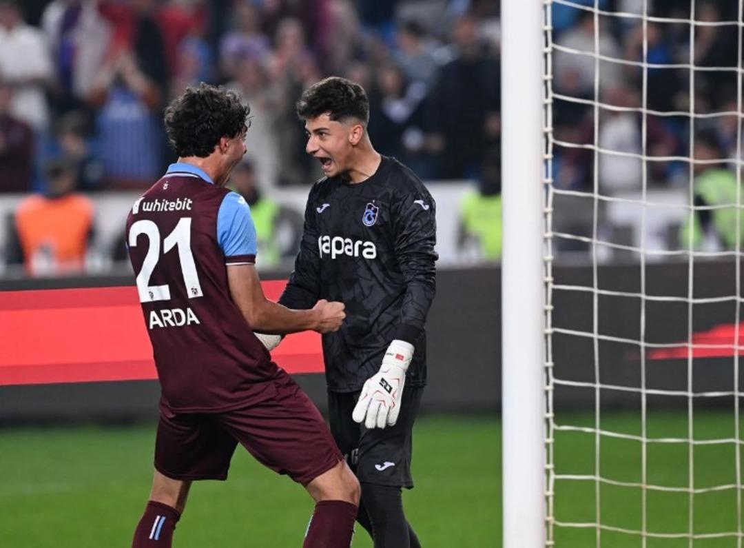 Trabzonspor U19 dan tarihi başarı! Dünya devini yenerek yarı finale yükseldiler 1