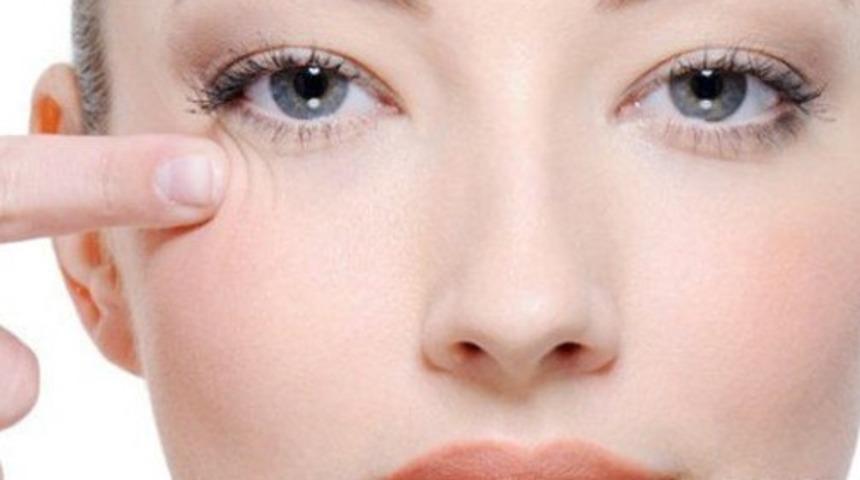 Gözaltı torbalarınızdan kurtulmanın en basit yolu