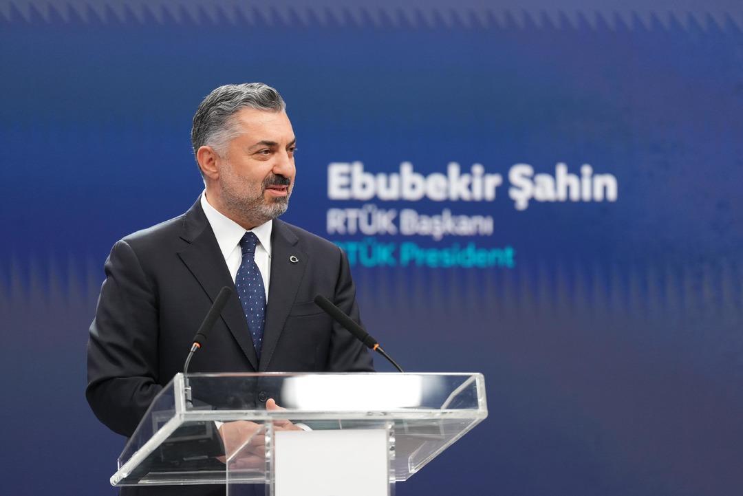 ca296204-b498-48d8-aed2-ae3fed6bd3db