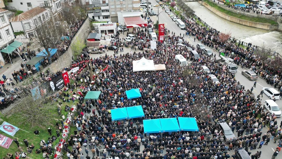  Kuzeyin Oğlu  Volkan Konak a veda! Memleketi Trabzon da son yolculuğuna uğurlandı! Tünelde araç kuyruğu... 8