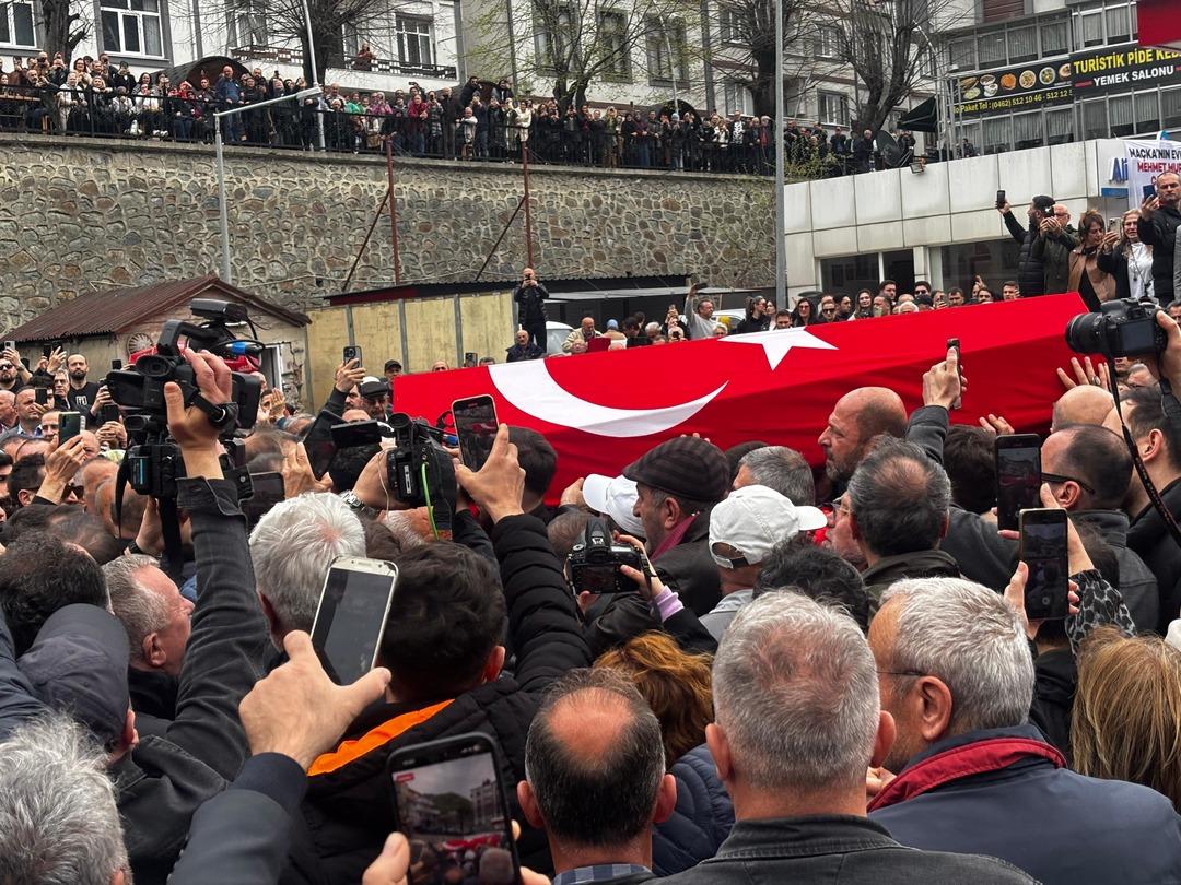Volkan Konak ın cenaze namazını kıldıran imamın sözleri törene damga vurdu! Boş değil, çok konuşurdu... 2
