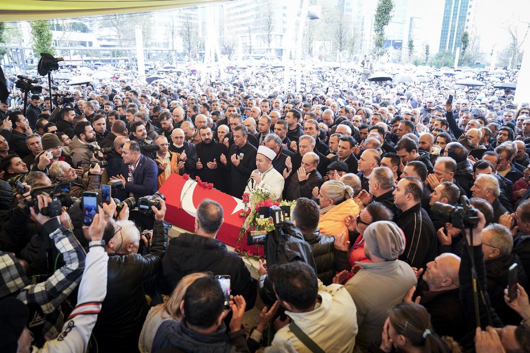 Volkan Konak ın cenaze namazını kıldıran imamın sözleri törene damga vurdu! Boş değil, çok konuşurdu... 3