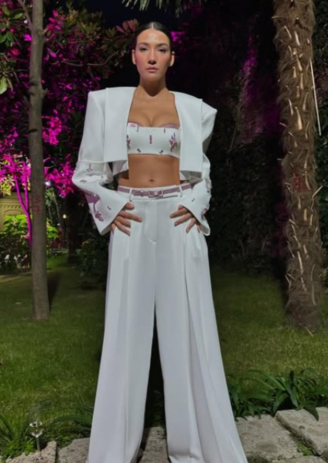 Aybüke Pusat kimdir, kaç yaşında, aslen nereli? Aybüke Pusat ın sevgilisi Furkan Andıç kim? Gözler ona çevrildi 3