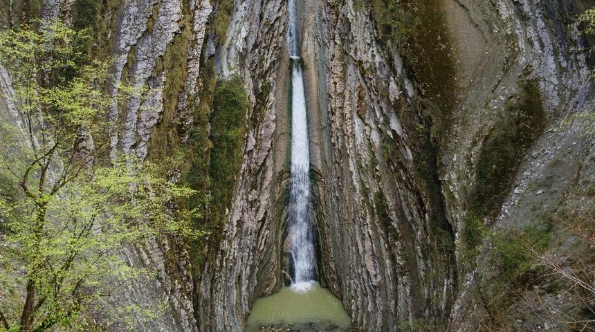 Sinop'un saklı cenneti Söküçayırı Şelalesi! "İnternetten görünce ziyarete geldik"