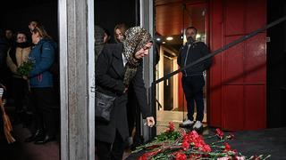 Beşiktaş'taki gece kulübü yangınında hayatını kaybedenler anıldı