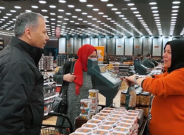 Bakanlardan boykot çağrılarına tepki! Alışverişe çıktılar: Milli destek vakti"