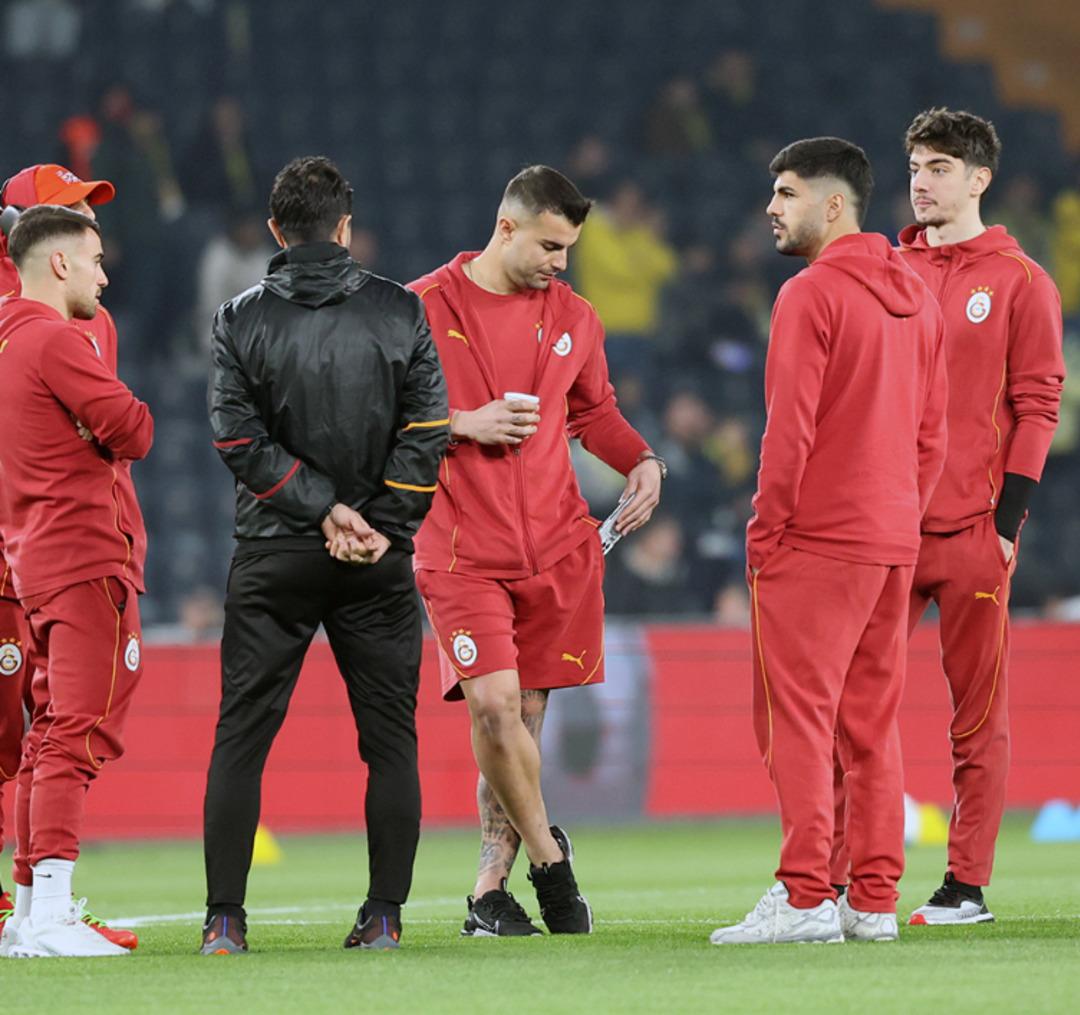 Fenerbahçe den Galatasaraylı oyuncular için olay yaratan hamle! Saha zeminine çıktıkları an... 2