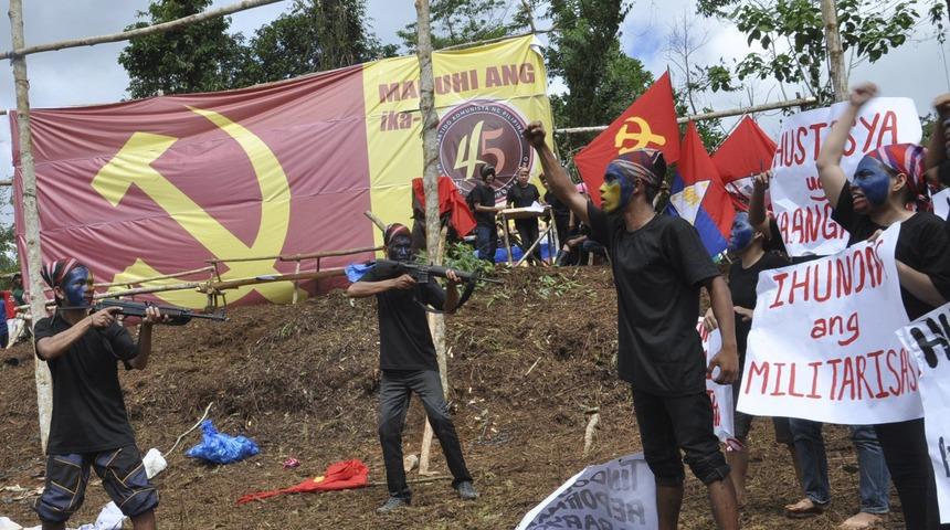 'Komünistleri' öldürenlere para ödülü! 