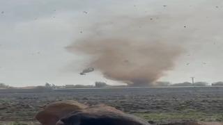 Mardin’de hortum ortalığı yıktı geçti! Pencereler patladı, eşyalar uçtu