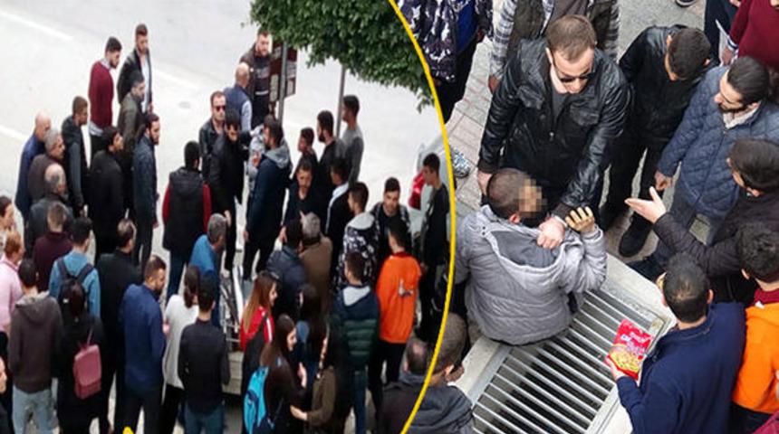 Vatandaşlar yakaladı, tekme tokat d&ouml;v&uuml;p polise teslim etti