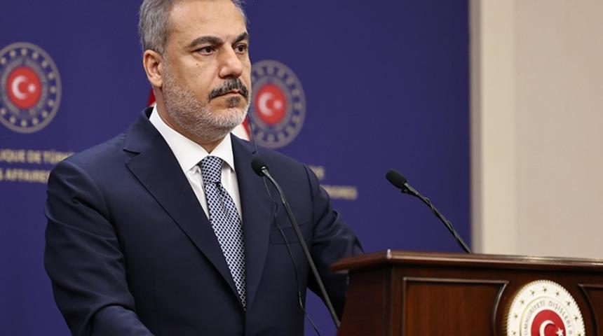 Dışişleri Bakanı Hakan Fidan Fransız mevkidaşı Barrot ile Paris'te görüştü