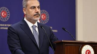 Dışişleri Bakanı Hakan Fidan Fransız mevkidaşı Barrot ile Paris'te görüştü