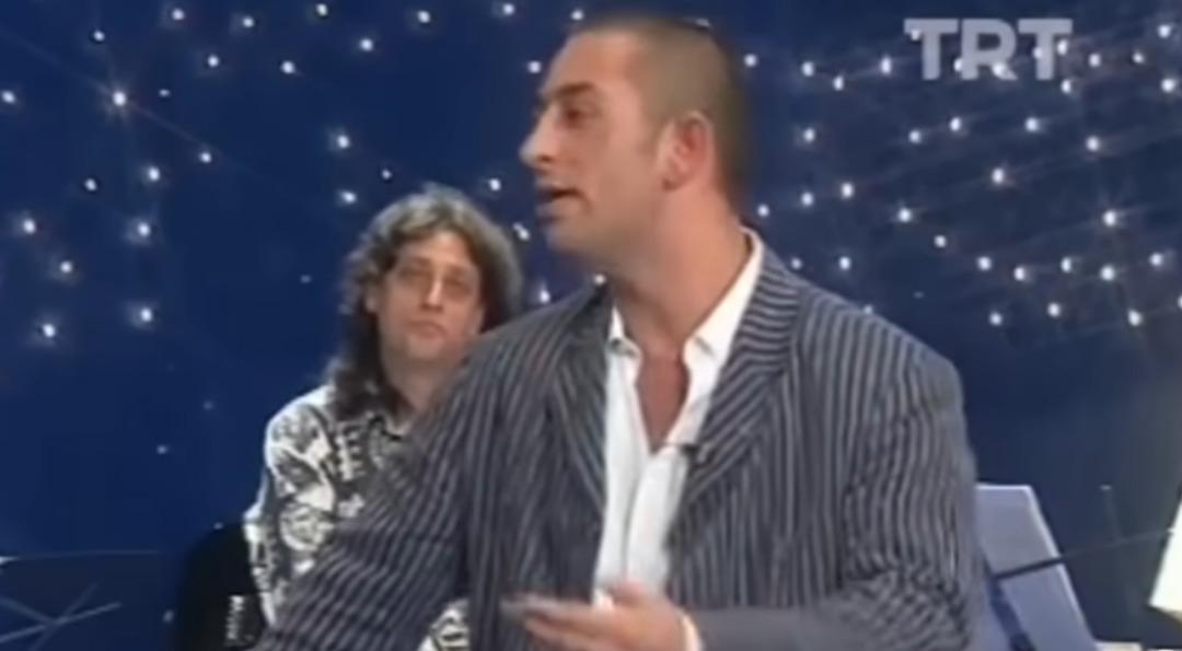 Cem Yılmaz "TRT kapıdan sokmaz seni" yorumuna sessiz kalmadı! "En son 25 sene önce davet etmişlerdi" 1