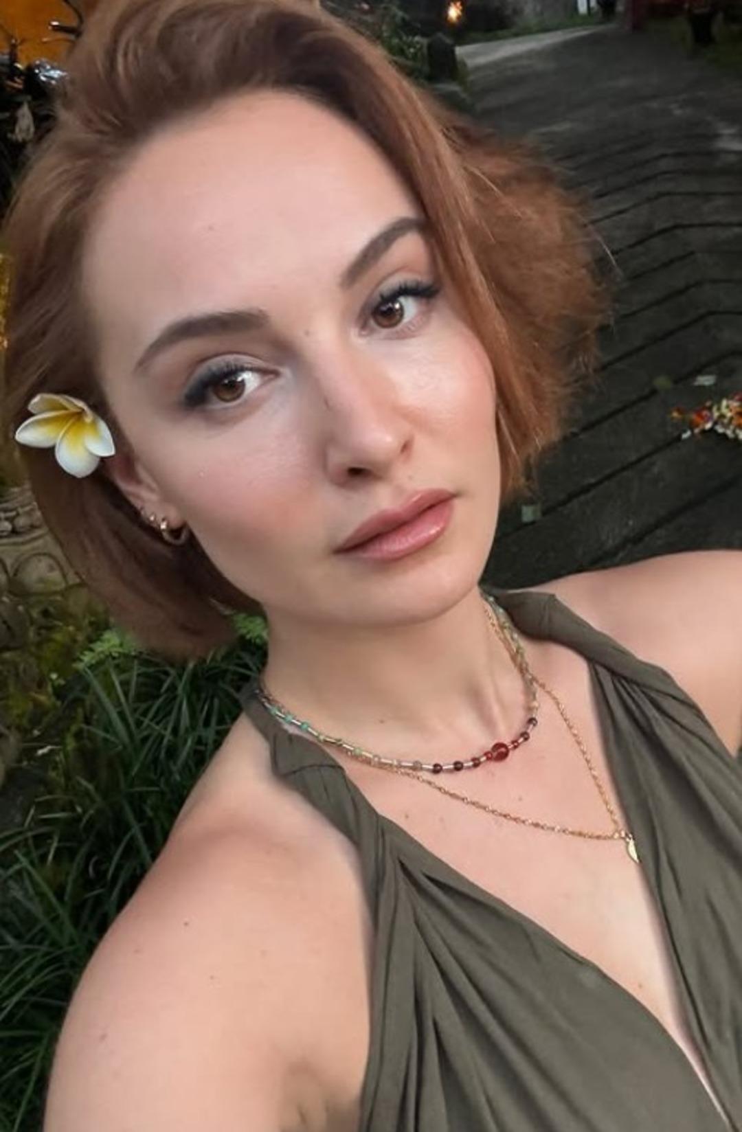 Dizisi için imaj değiştirmişti! Rol arkadaşı kovuldu! Başak Gümülcinelioğlu sessiz kalmadı 1