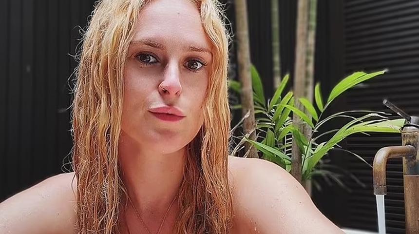 Demi Moore ve Bruce Willis'in en büyük kızı şaşırttı! Banyo itirafı