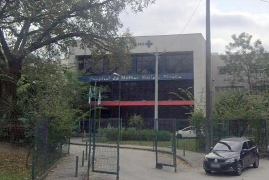 İkiz bebek bekleyerek doğuma girdi bir çocuğunun hiç olmadığı iddia edildi! 1