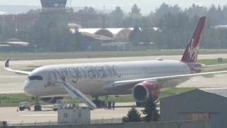 Diyarbakır havalimanında hareketli anlar! Yolcu uçağı zorunlu iniş yaptı