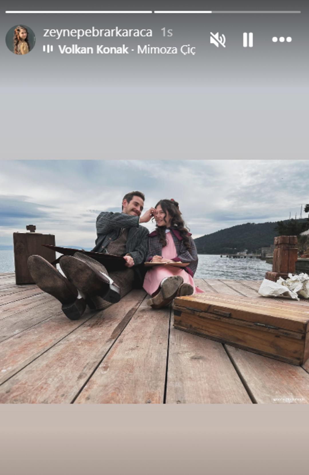 Şakir Paşa Ailesi nin Fahrünnisa sı Zeynep Ebrar Karaca gözaltına alınan rol arkadaşına destek oldu 1