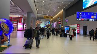 Ramazan Bayramı dönüşleri başladı! İstanbul Havalimanı'nda yoğunluk yaşandı