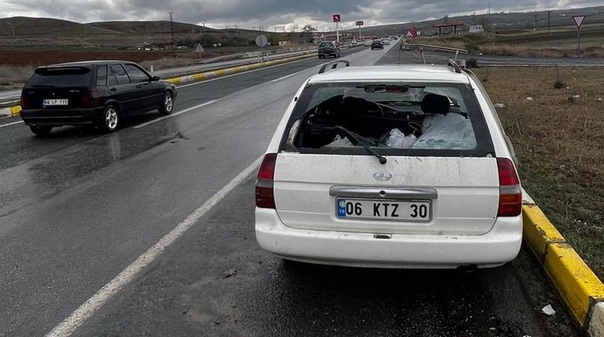 Yağış zincirleme kazaya yol a&ccedil;tı: 3 yaralı