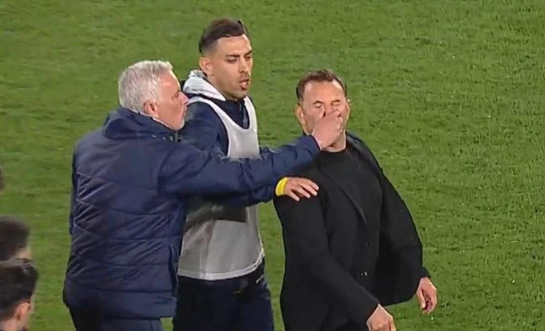 Jose Mourinho ile Okan Buruk arasında yaşananlarda yeni detay ortaya çıktı! Fenerbahçeliler bile tepki gösterdi... 2