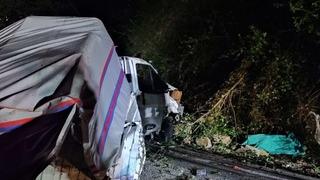 Giresun'da kamyonet uçuruma yuvarlandı: 1 kişi hayatını kaybetti, 1 kişi yaralandı