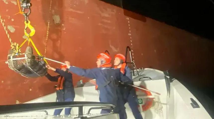 Çanakkale’de gemide yaralanan personel tahliye edildi