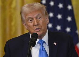 Trump'ın kararı sonrası ABD borsası kırmızıya büründü! Değer kaybı 2 trilyon dolar'ı geçti