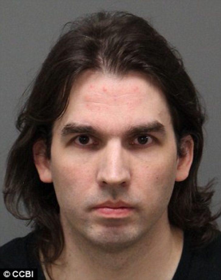 Şoke eden ilişki! Önce oğlu, sonra da kızıyla... G5