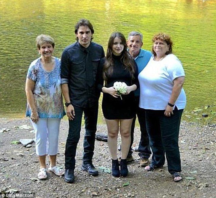 Real family. Katie Pladl. Стивен Пладл. Кэти и Стивен Пладл. Кэти Роуз Пладл.