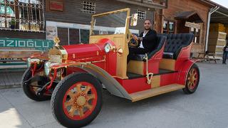 Nostalji aşkını modern teknolojiyle birleştirdi: 1925 model aracın elektrikli versiyonunu üretti isim bile verdi!