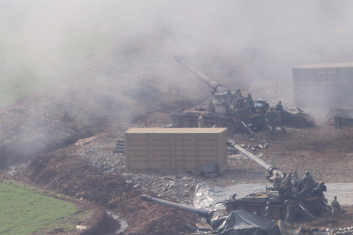 Sınırdan çok sıcak görüntüler... Bombardıman başladı G5