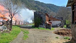 Soba yangınında ev küle döndü