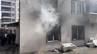 Bursa'da apartmanda çıkan yangın söndürüldü