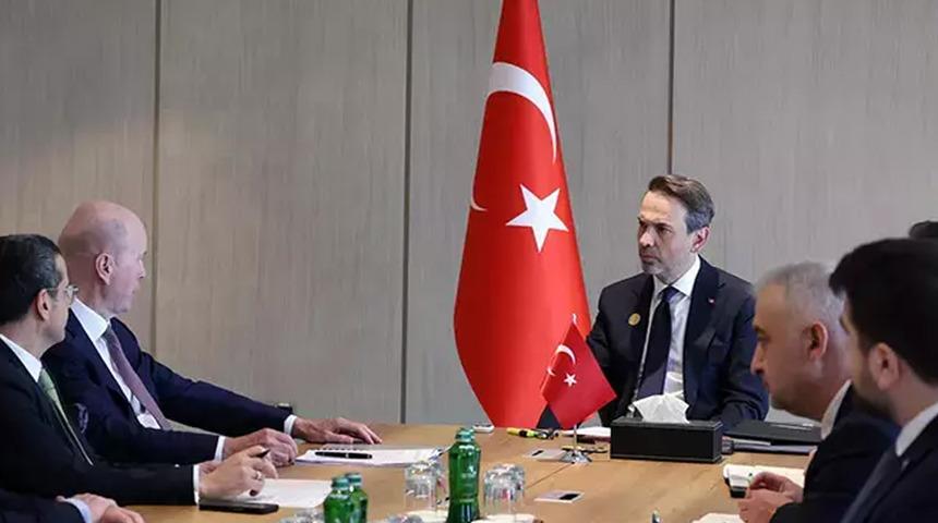 Bakan Bayraktar, Bakü'de ikili görüşmeler gerçekleştirdi