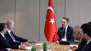 Bakan Bayraktar, Bakü'de ikili görüşmeler gerçekleştirdi