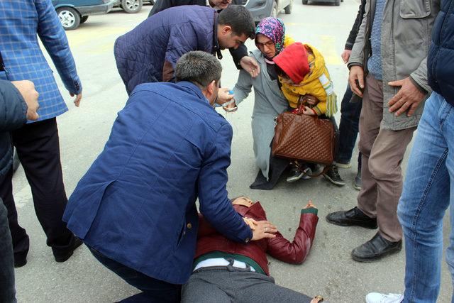 Motosiklet çarpan kadın kendi yarasını unutup, 4 yaşındaki oğlu için ağladı