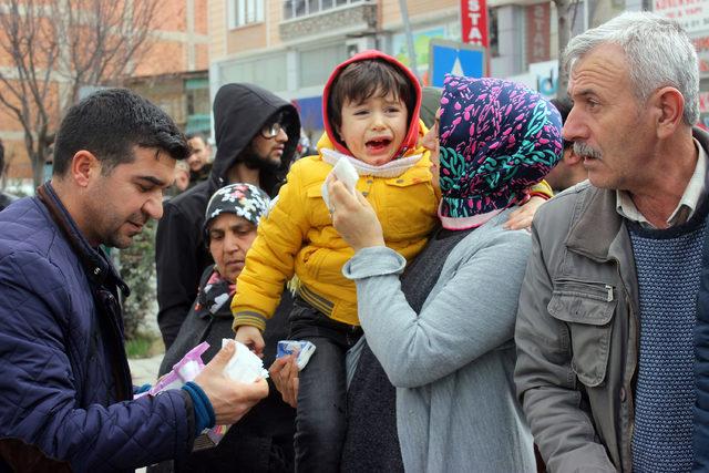 Motosiklet çarpan kadın kendi yarasını unutup, 4 yaşındaki oğlu için ağladı