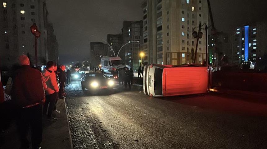 Yer: Samsun! Ambulans ile minibüs çarpıştı: 5 yaralı