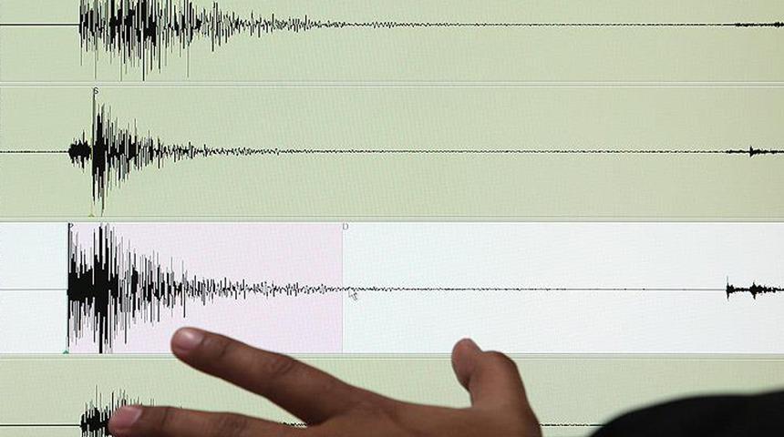 Papua Yeni Gine'de 7,2 büyüklüğünde deprem! Tsunami uyarısı yapıldı