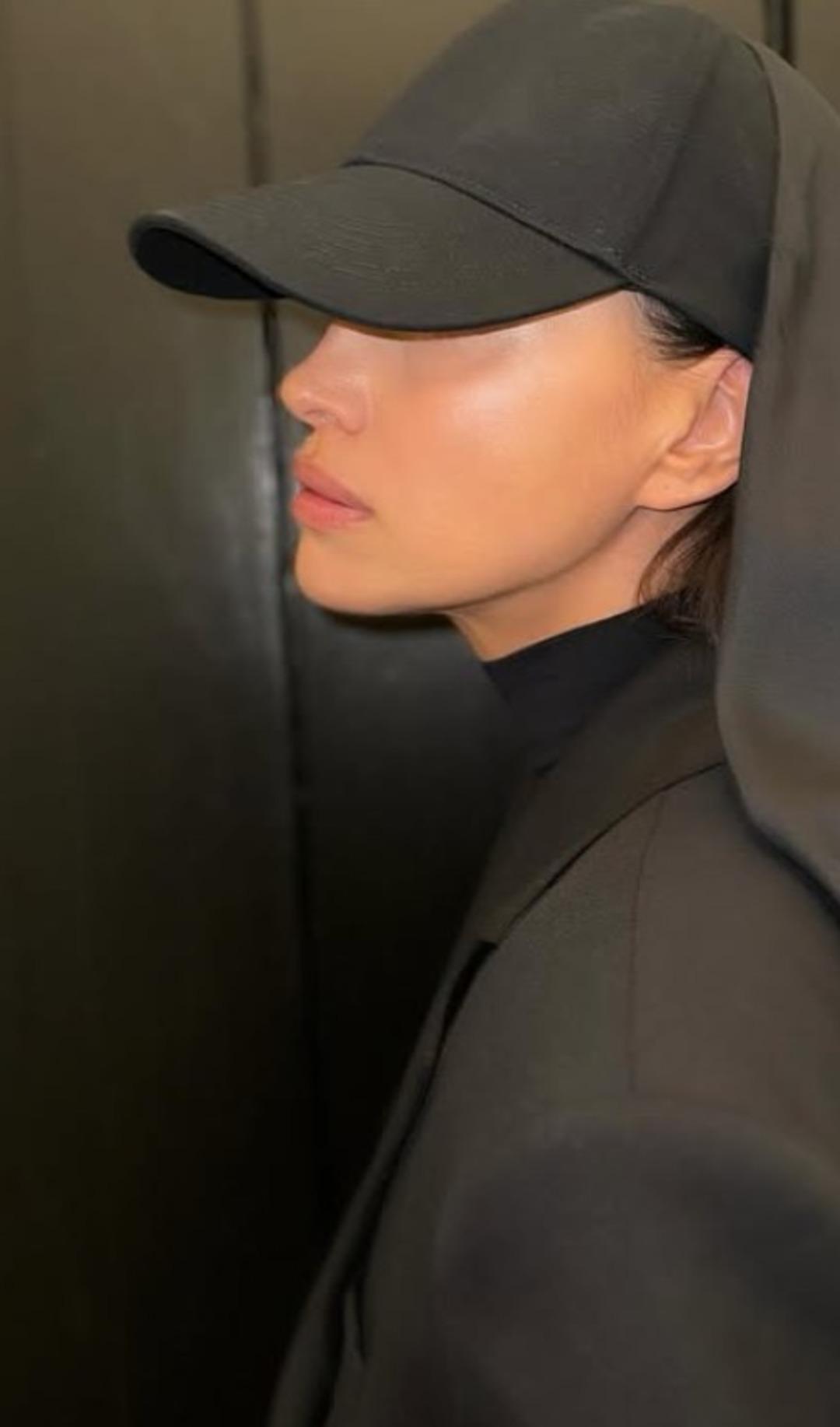 Rusya nın en seksi kadını seçilmişti! Irina Shayk ilginç tarzıyla dile düştü 4