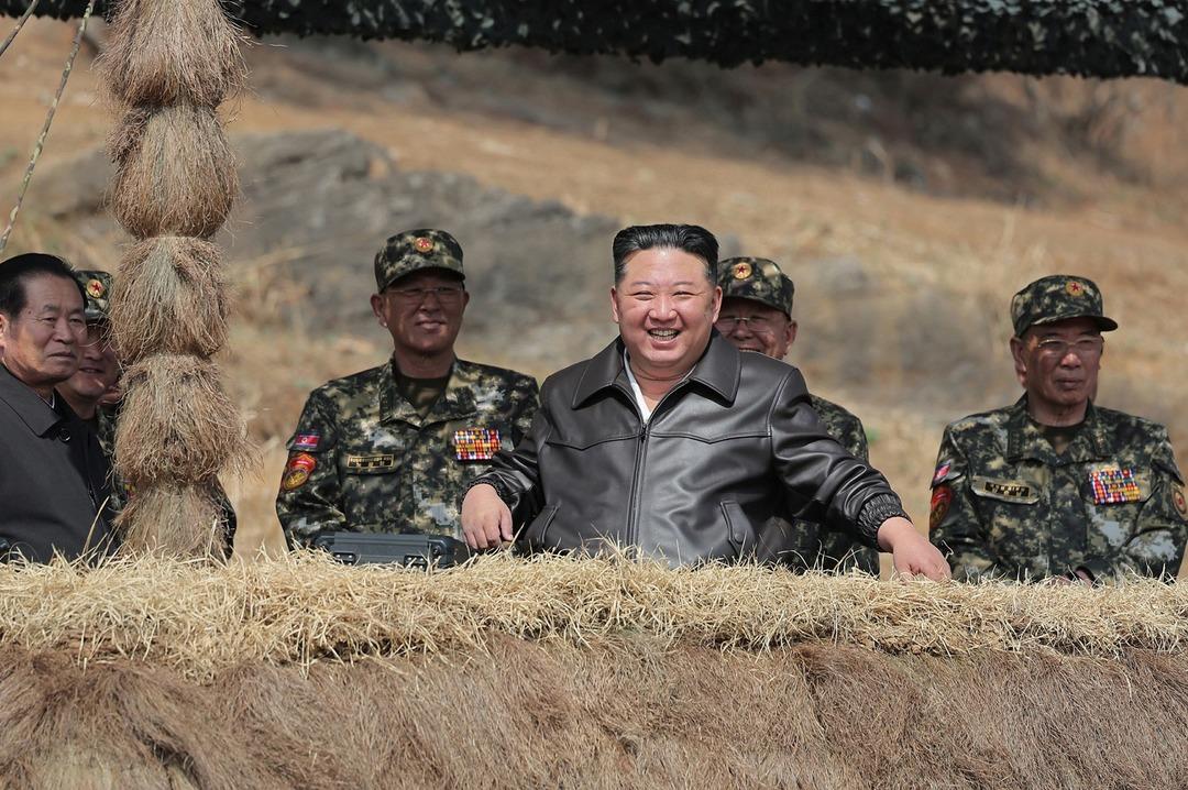 Kim Jong-Un %99,3 le yeniden lider se&ccedil;ildi!  %0.07 lik kim?  sorusu yanıt buldu! 1