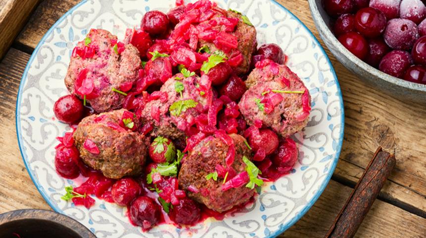 MasterChef’te aranan lezzet: Vişneli köfte tarifi! Pratik ve popüler lezzet…