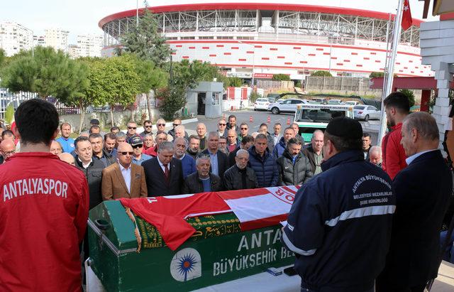 Kalp krizi geçiren eski futbolcunun organları vasiyeti üzerine bağışlandı (2)