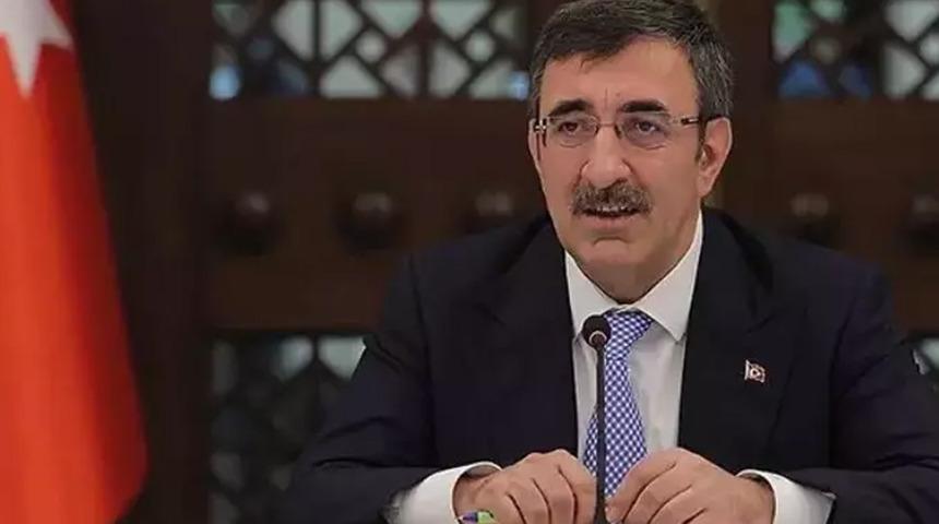 Cumhurbaşkanı Yardımcısı Cevdet Yılmaz, Avukatlar Günü'nü kutladı