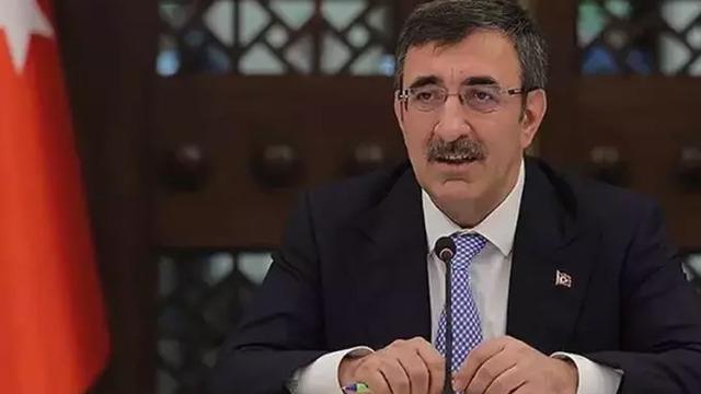 Cumhurbaşkanı Yardımcısı Cevdet Yılmaz, Avukatlar Günü'nü kutladı