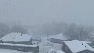 Bitlis'te kar yağdı! Yüksek kesimler beyaza büründü: Mart ayında beklediğimiz kar nisan ayında geldi