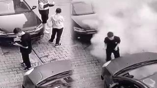 Elindeki torpillerin patlamasıyla ağır yaralandı; o anlar kamerada