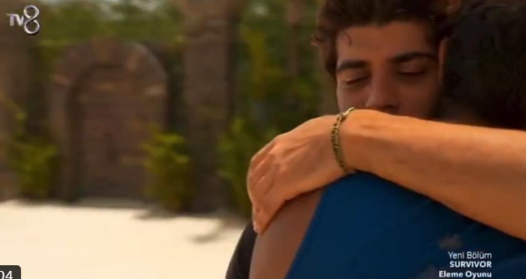 5 Nisan elemesi: Survivor dan Yunus Emre elendi... Poyraz yıkıldı 3