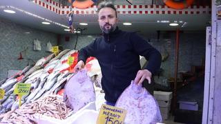 Sezon sonu geldi! Balık tezgahlarında hareketlilik devam ediyor